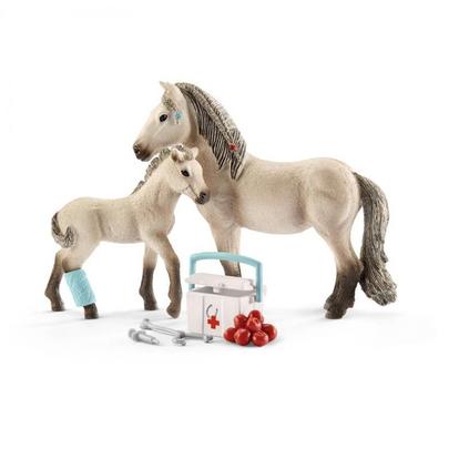 Schleich Set první pomoci pro islandské hříbě a klisna